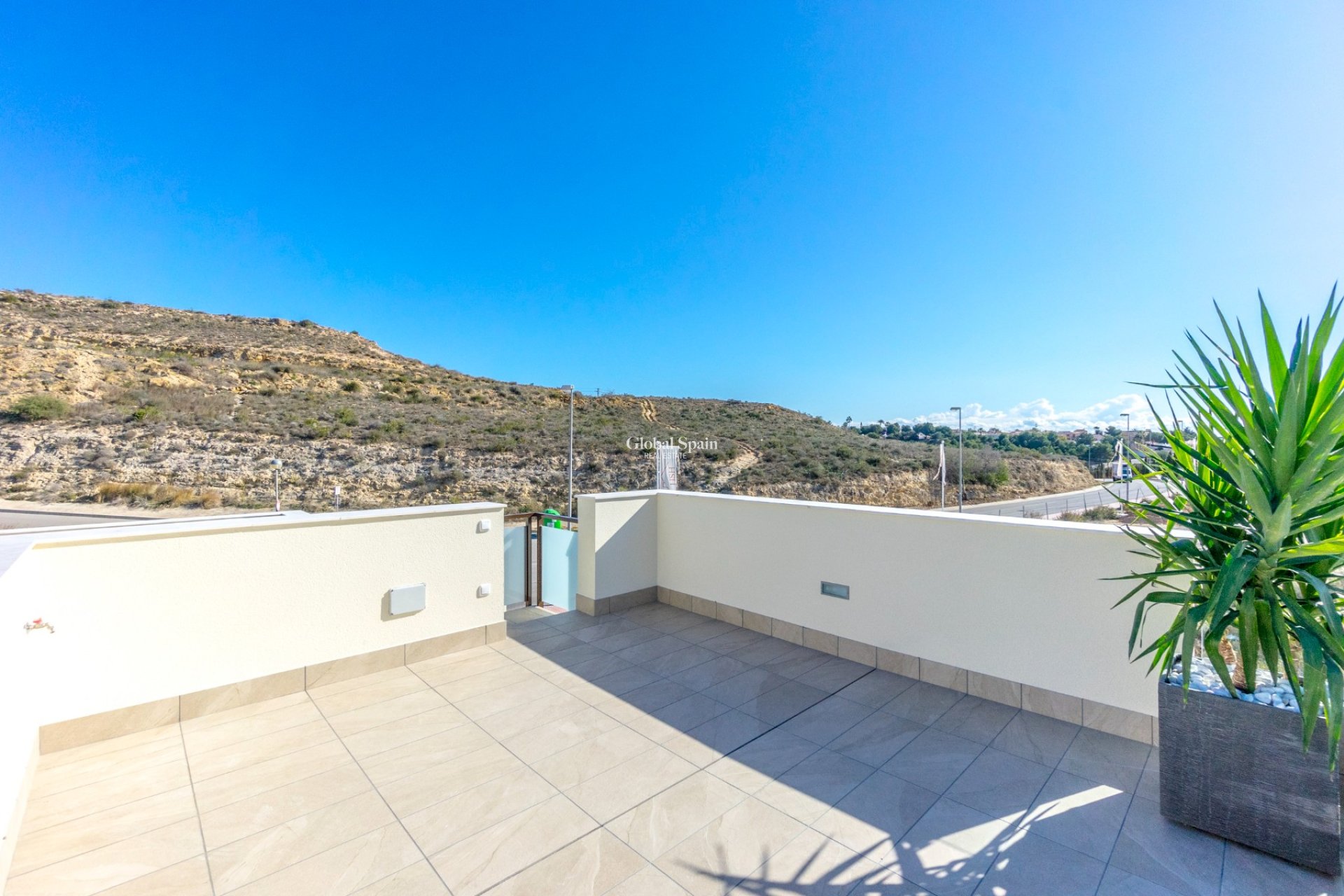 Nouvelle construction - VILLA -
ROJALES