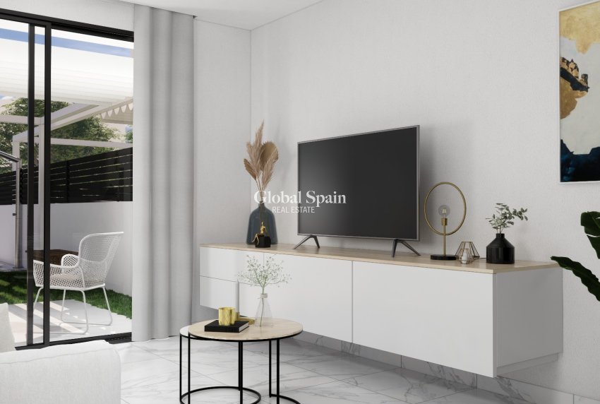 Nouvelle construction - Villa -
ROJALES