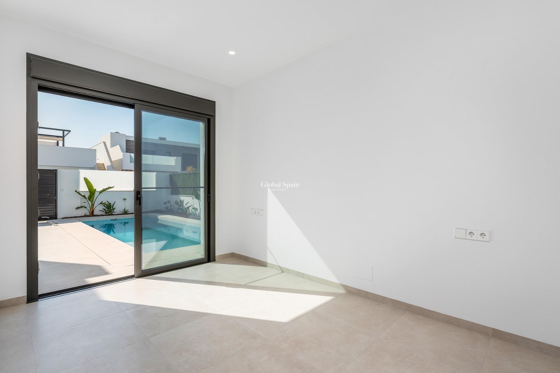 Nouvelle construction - VILLA -
SAN JAVIER - Parque del doce