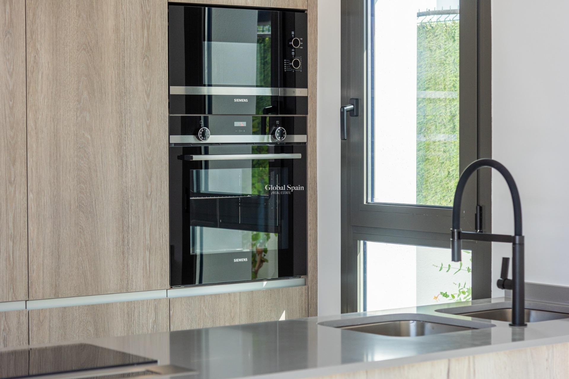 Nouvelle construction - VILLA -
SAN JAVIER - Parque del doce