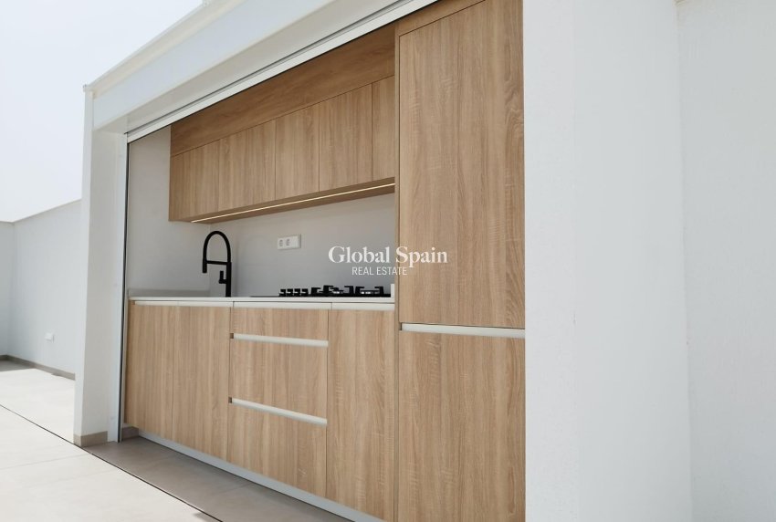 Nouvelle construction - VILLA -
SAN JAVIER - Parque del doce