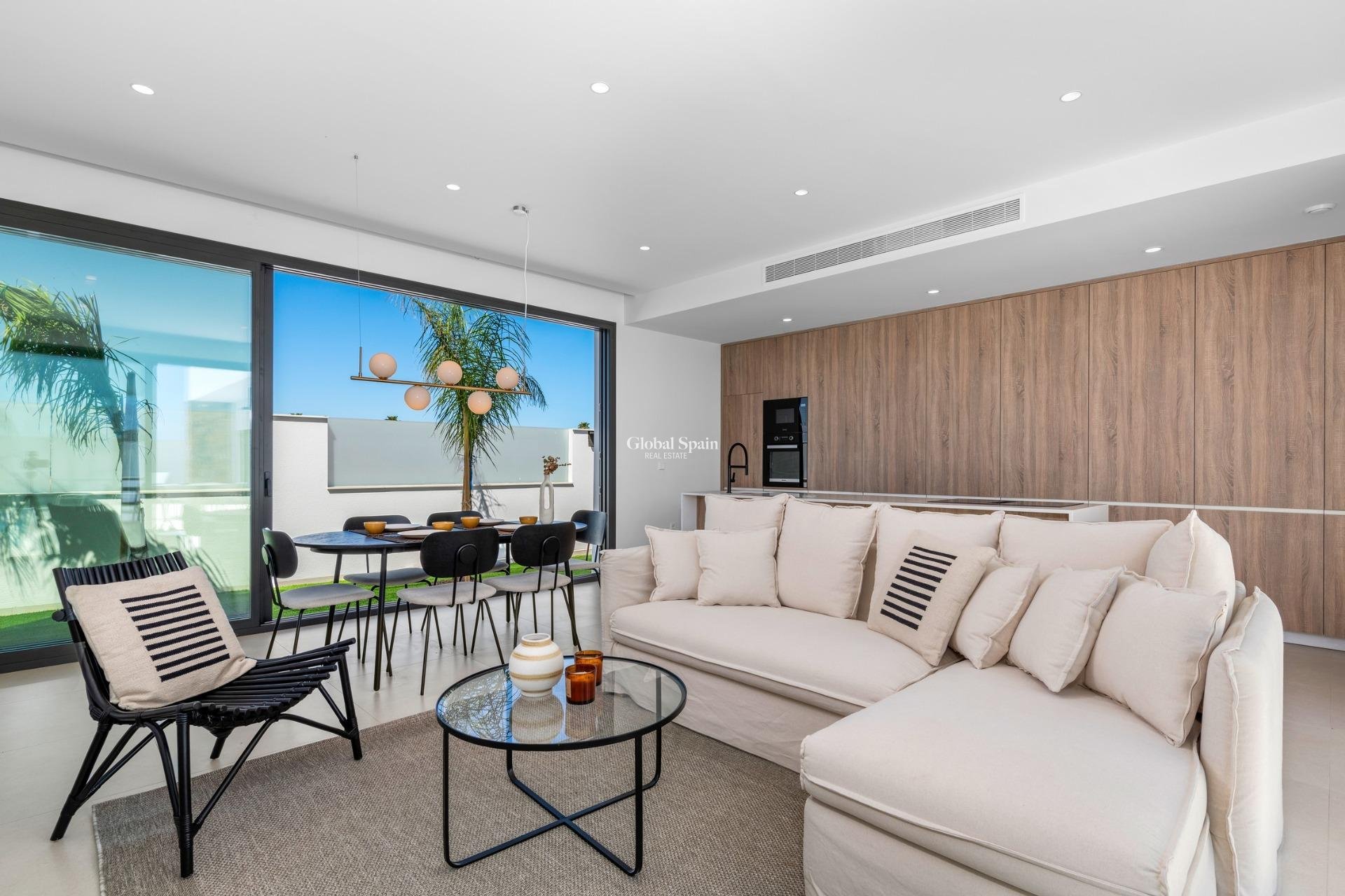 Nouvelle construction - VILLA -
SAN JAVIER - Parque del doce