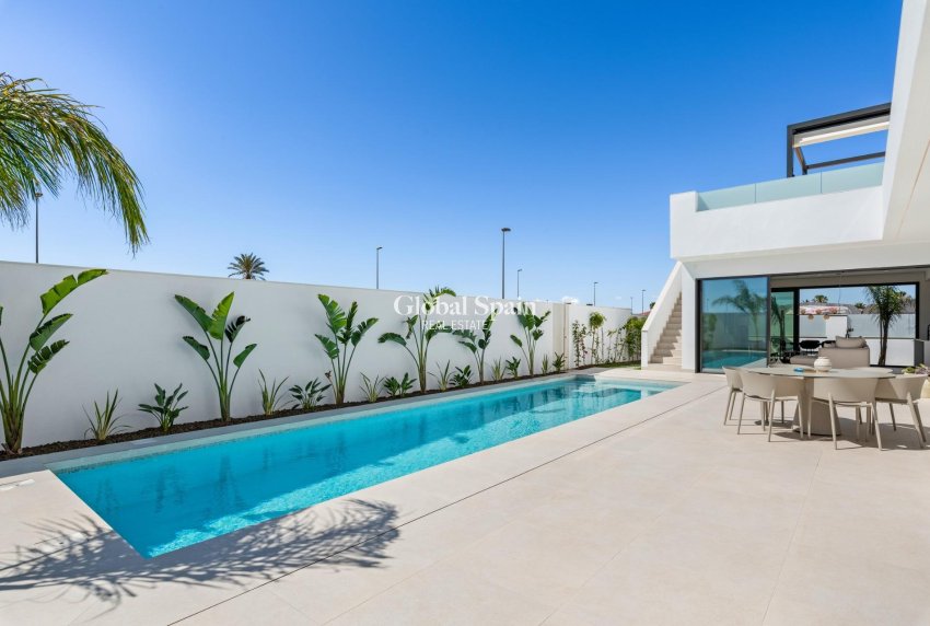Nouvelle construction - VILLA -
SAN JAVIER - Parque del doce