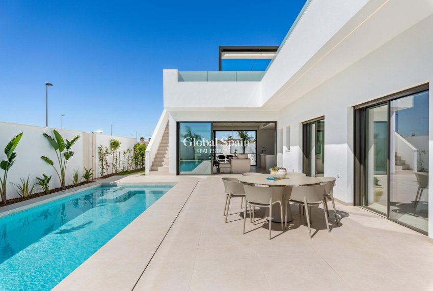 Nouvelle construction - VILLA -
SAN JAVIER - Parque del doce