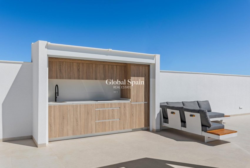 Nouvelle construction - VILLA -
SAN JAVIER - Parque del doce