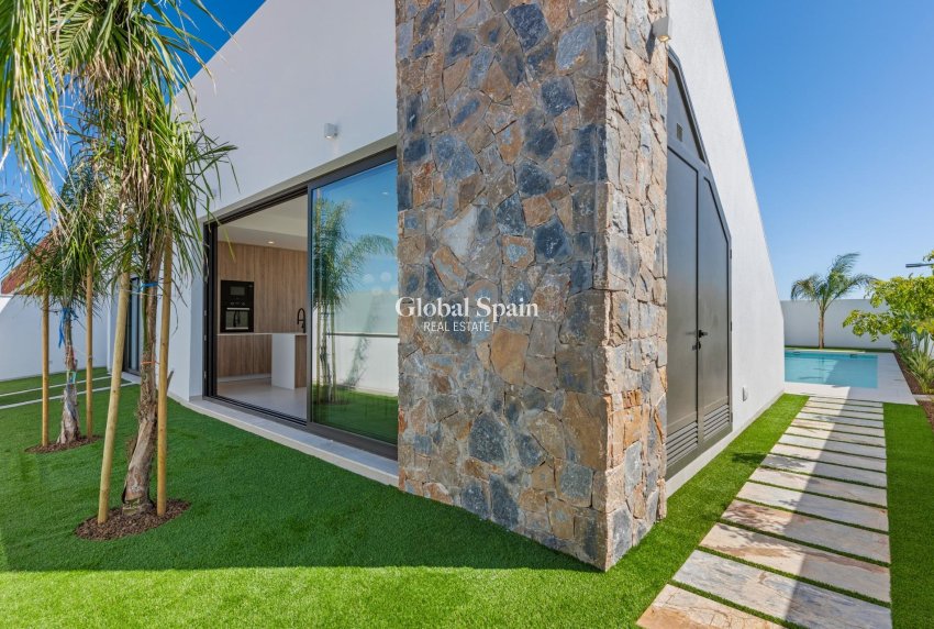 Nouvelle construction - VILLA -
SAN JAVIER - Parque del doce