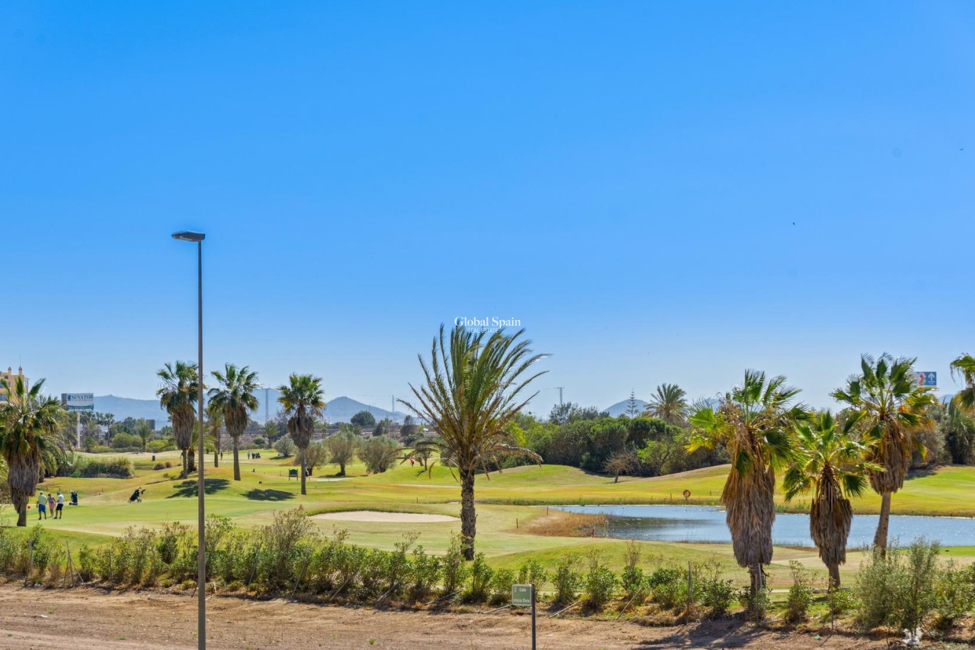 Nouvelle construction - VILLA -
SAN JAVIER - Parque del doce