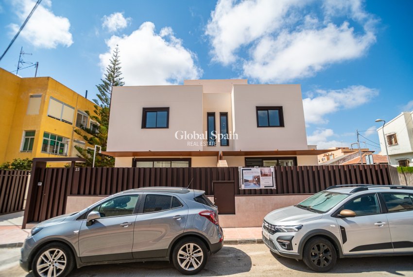 Nouvelle construction - VILLA -
SAN JAVIER - Santiago de la Ribera