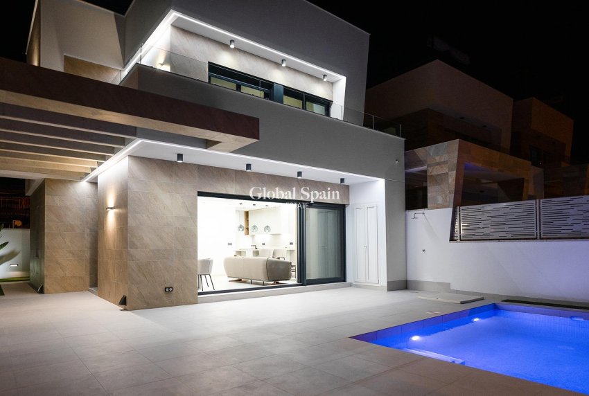 Nouvelle construction - Villa -
SAN MIGUEL DE SALINAS - BLUE LAGOON