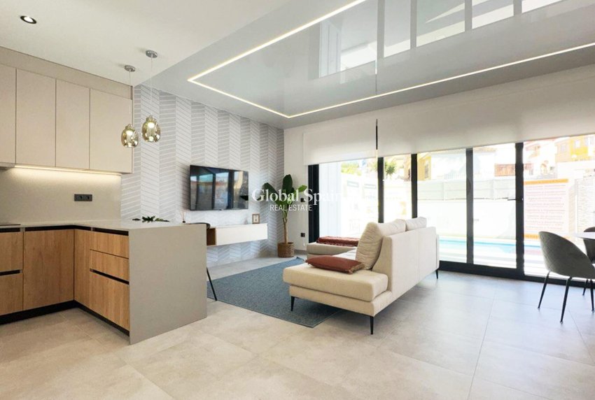 Nouvelle construction - Villa -
SAN MIGUEL DE SALINAS - BLUE LAGOON