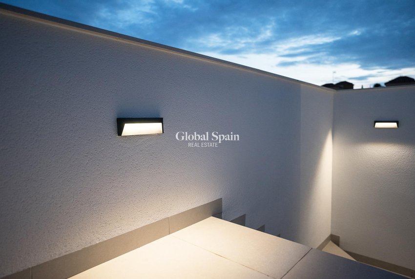 Nouvelle construction - Villa -
SAN MIGUEL DE SALINAS - BLUE LAGOON