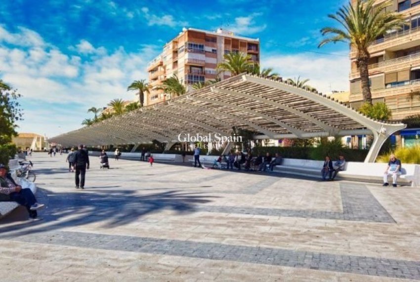 Nouvelle construction - VILLA -
TORREVIEJA - Aguas Nuevas