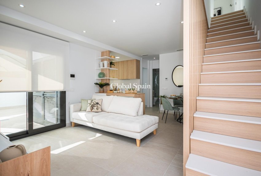 Nouvelle construction - VILLA -
TORREVIEJA - Lago Jardín II
