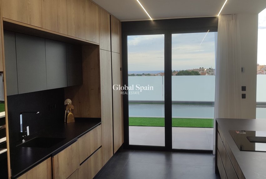 Nouvelle construction - Villa -
TORREVIEJA - LOS BALCONES - LOS ALTOS