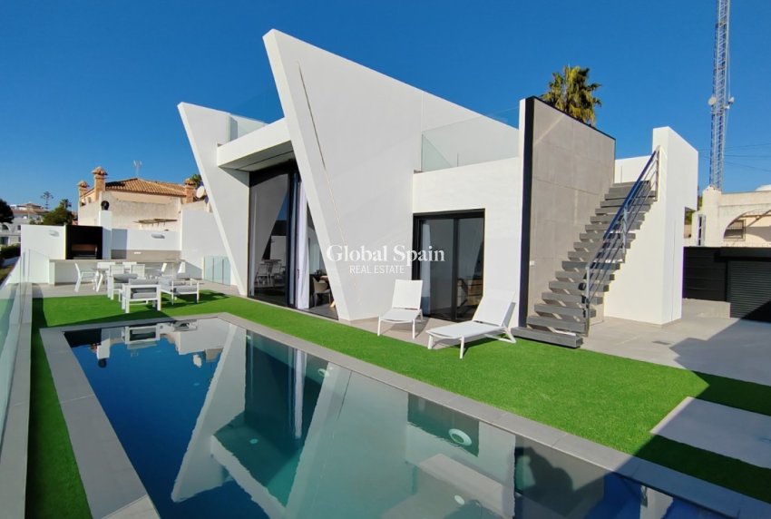 Nouvelle construction - VILLA -
TORREVIEJA - LOS BALCONES - LOS ALTOS