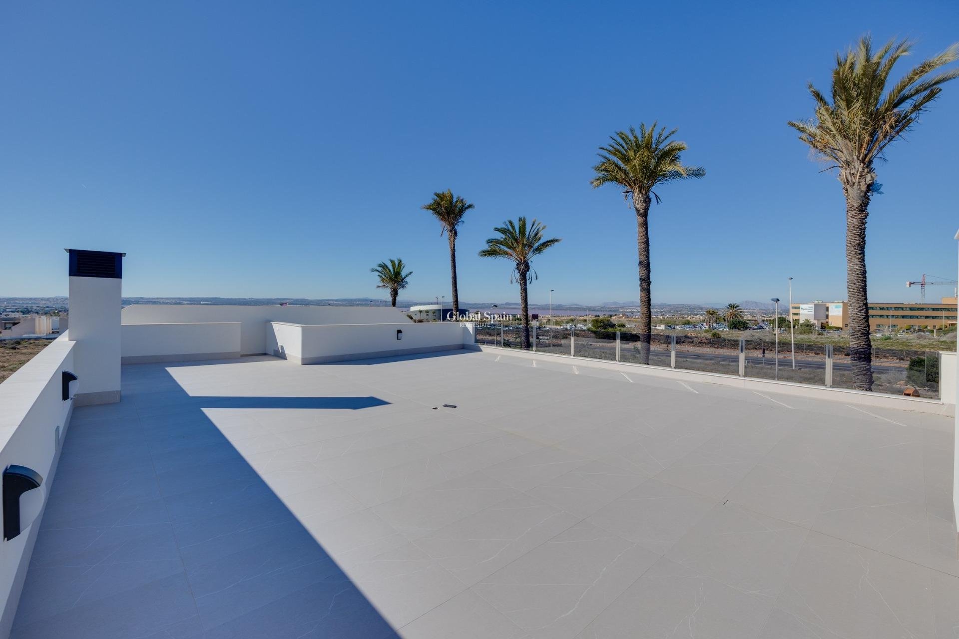 Nouvelle construction - VILLA -
TORREVIEJA - Sector 25