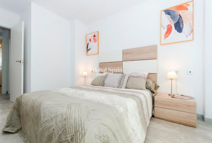 Nouvelle construction - Villa -
TORREVIEJA - Torreta