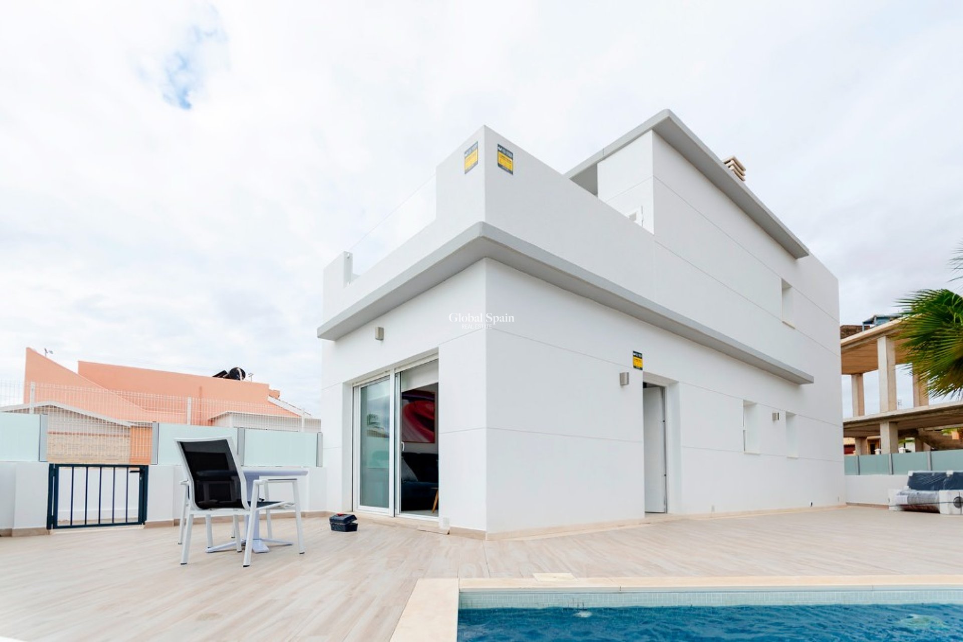 Nouvelle construction - Villa -
TORREVIEJA - Torreta