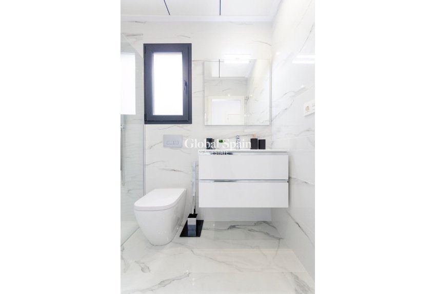 Nouvelle construction - VILLA -
TORREVIEJA - Torretas