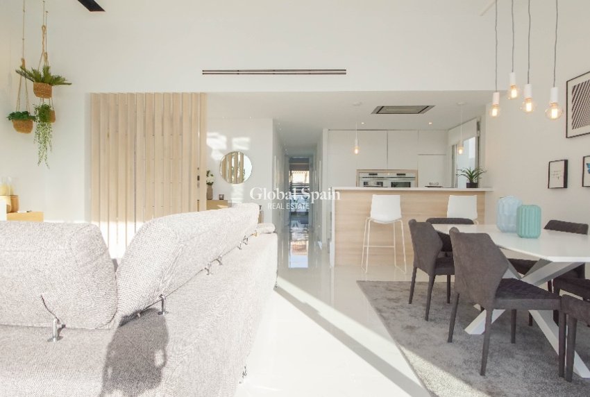 Nouvelle construction - Villa -
TORREVIEJA - Torrevieja