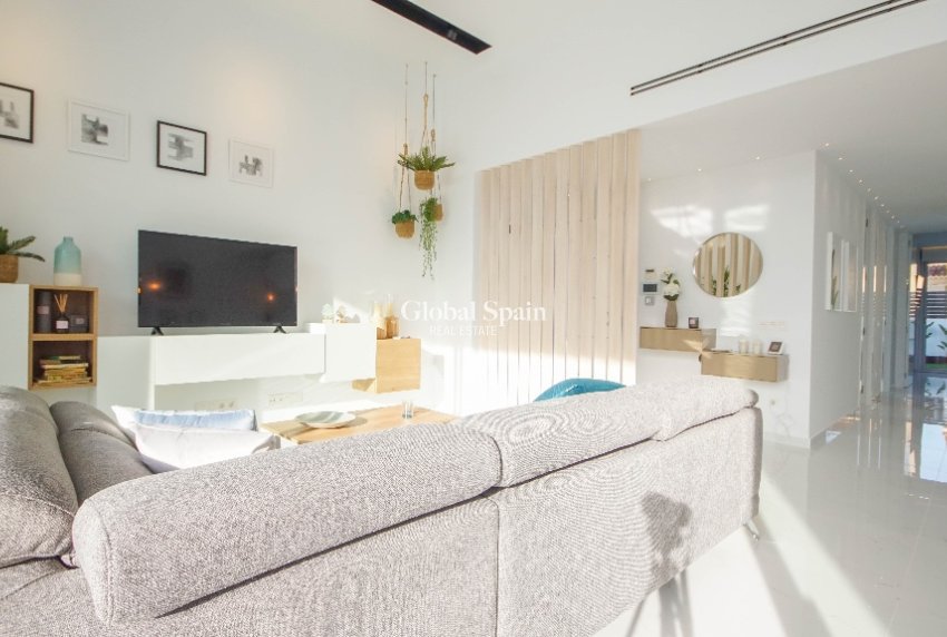 Nouvelle construction - Villa -
TORREVIEJA - Torrevieja