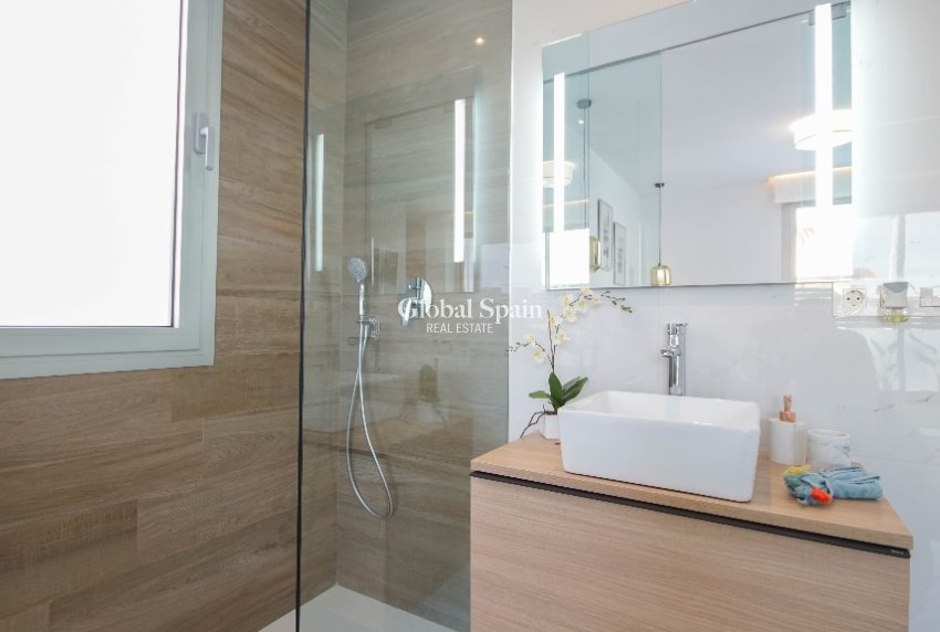 Nouvelle construction - Villa -
TORREVIEJA - Torrevieja