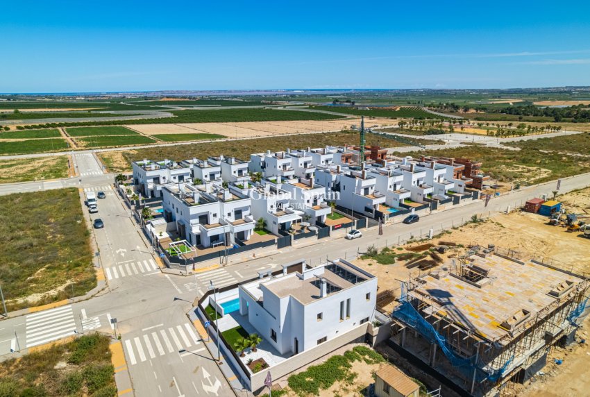 Nouvelle construction - VILLA -
VISTABELLA GOLF 