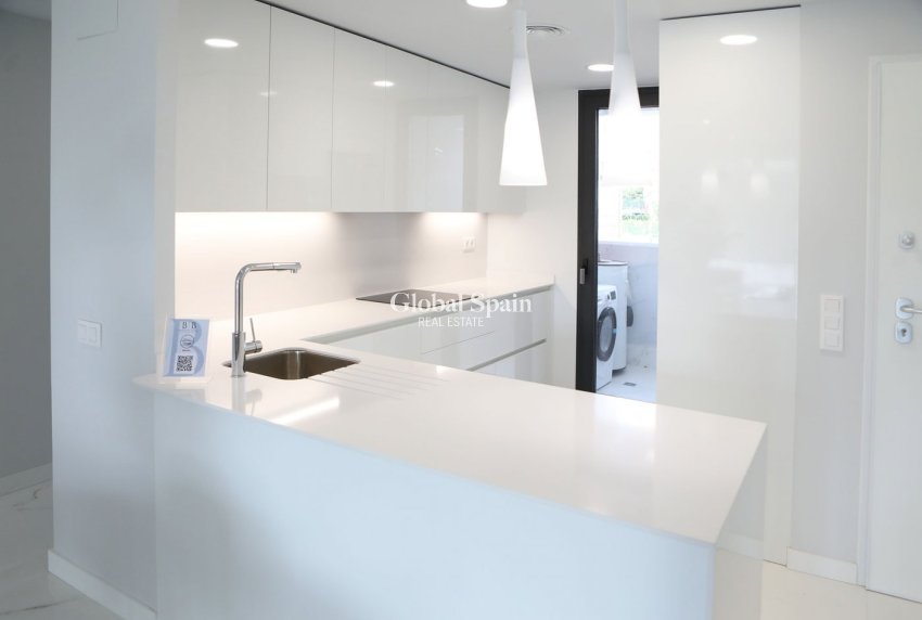 Nowo zbudowane - Apartament -
Benidorm - Poniente