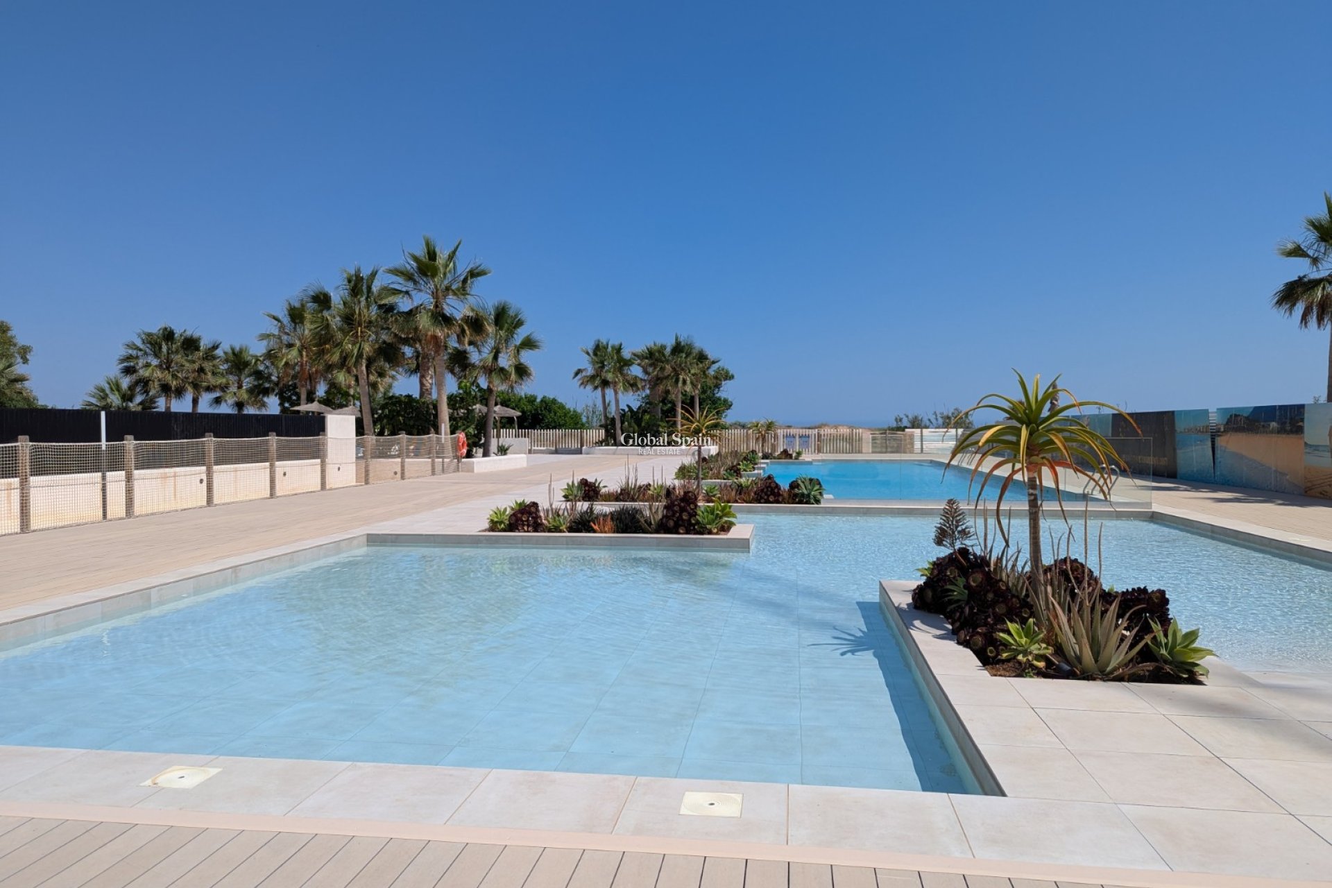 Nowo zbudowane - Apartament -
DENIA