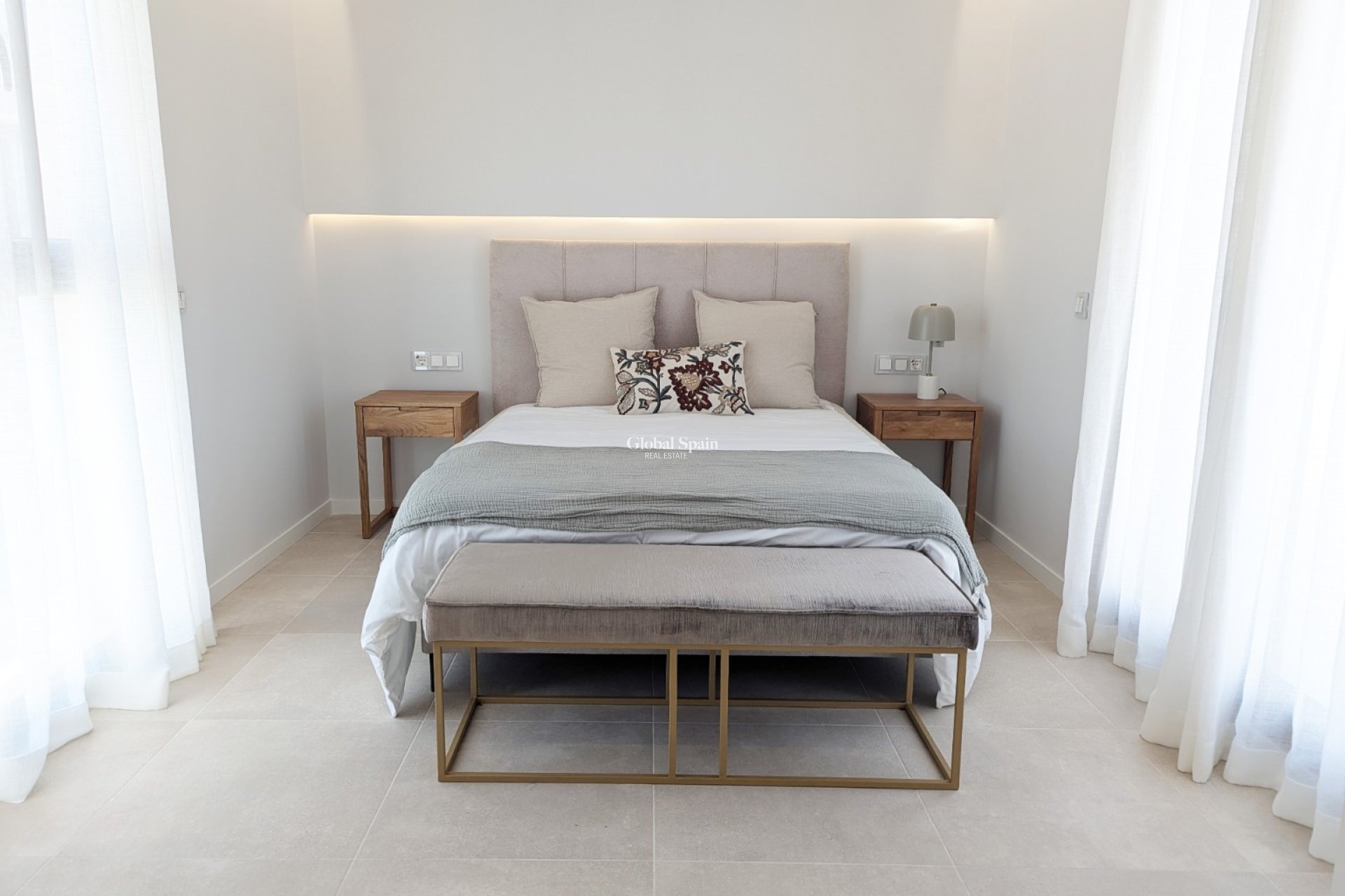 Nowo zbudowane - Apartament -
DENIA