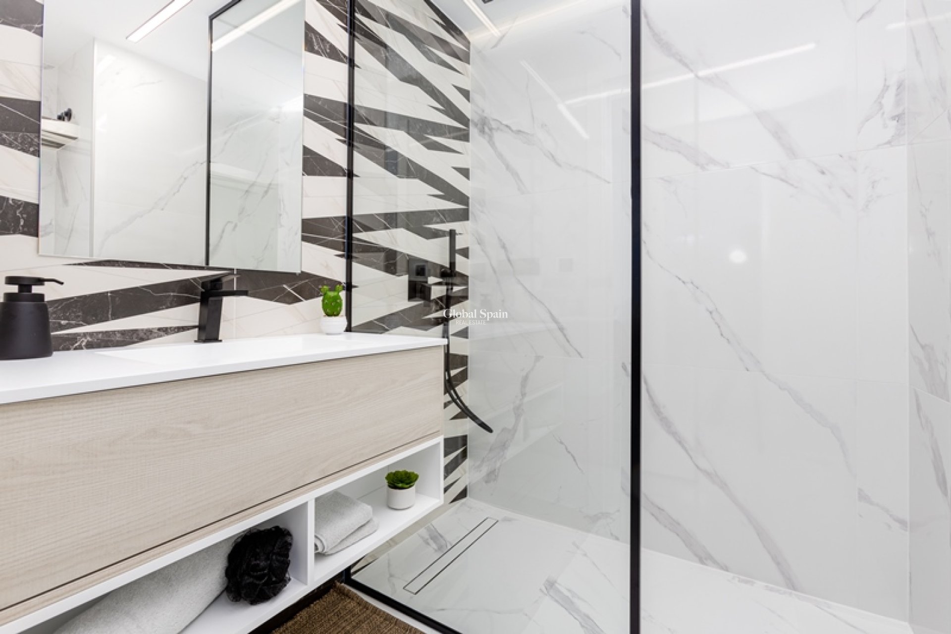 Nowo zbudowane - Apartament -
EL RASO