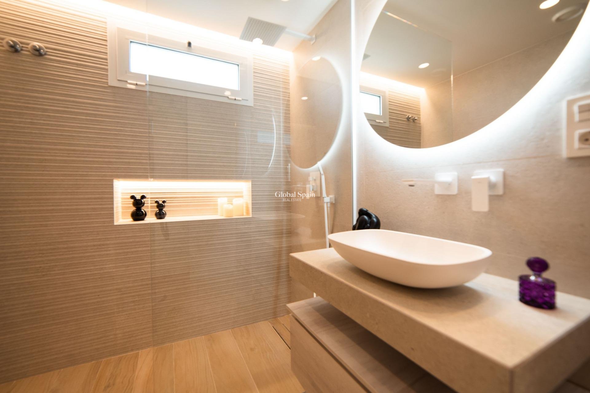 Nowo zbudowane - Apartament -
GUARDAMAR DEL SEGURA - EL RASO