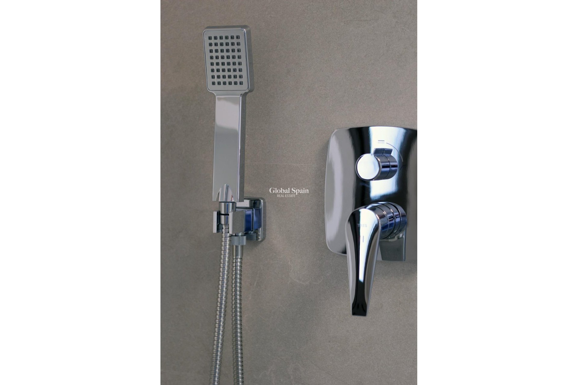 Nowo zbudowane - Bliźniak -
PILAR DE LA HORADADA - parque Andromeda