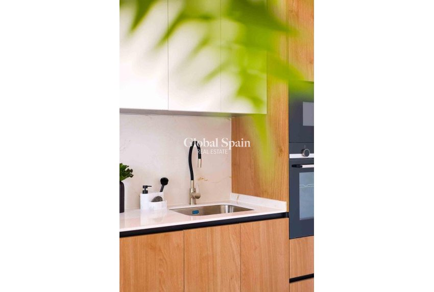 Nowo zbudowane - Bungalow na ostatnim piętrze -
ROJALES - Doña Pepa