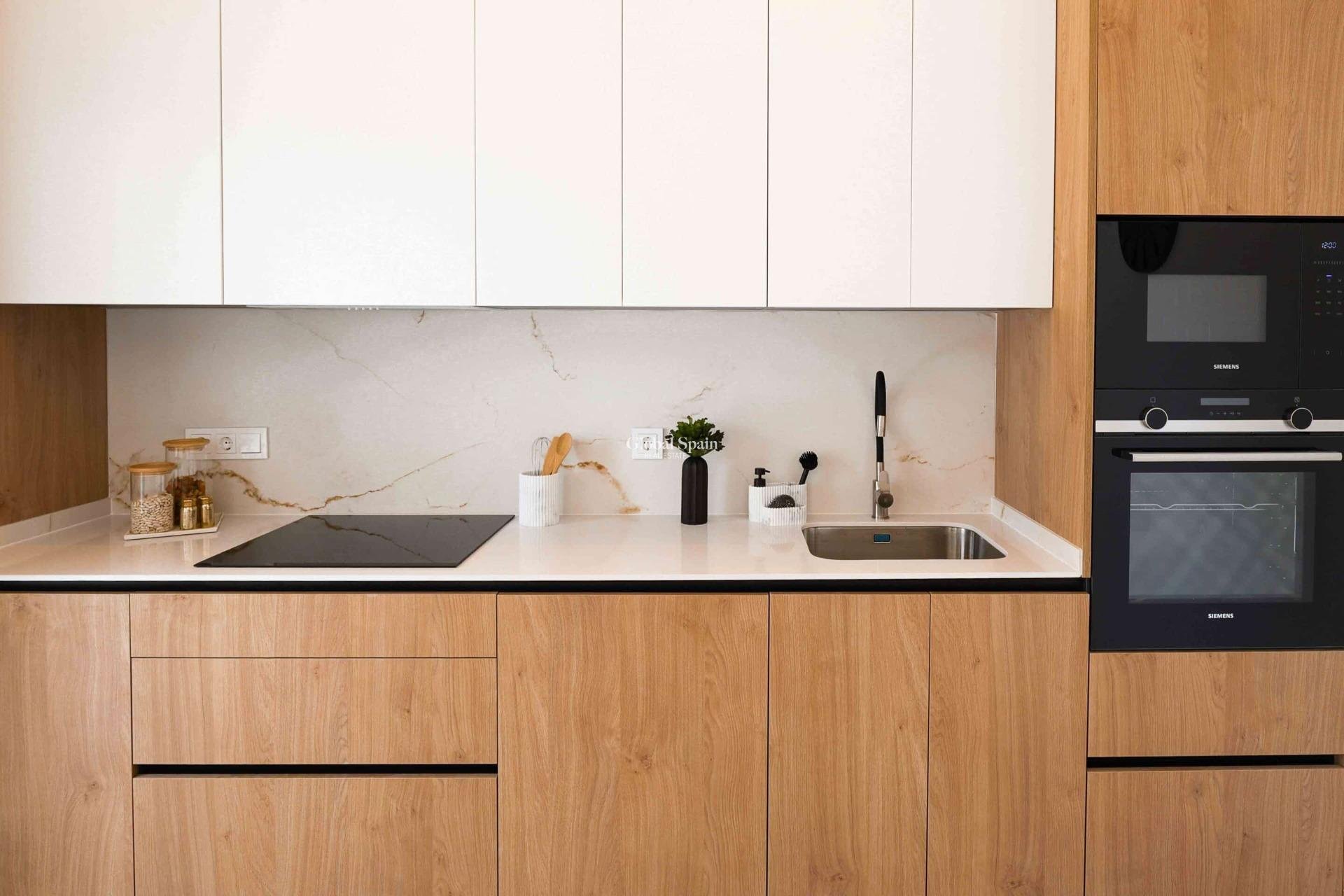 Nowo zbudowane - Bungalow na ostatnim piętrze -
ROJALES - Doña Pepa