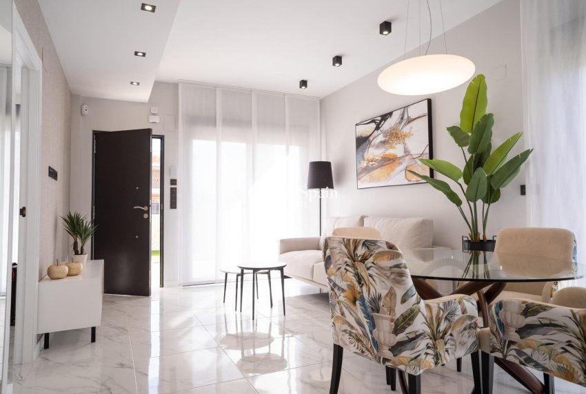 Nowo zbudowane - Bungalow na parterze -
PILAR DE LA HORADADA - 