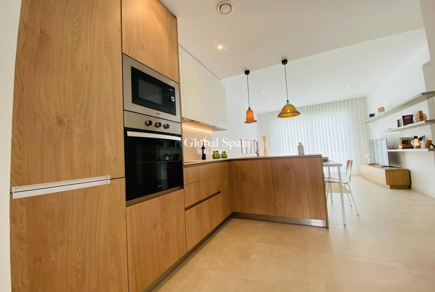 Nowo zbudowane - Bungalow na parterze -
PILAR DE LA HORADADA - 