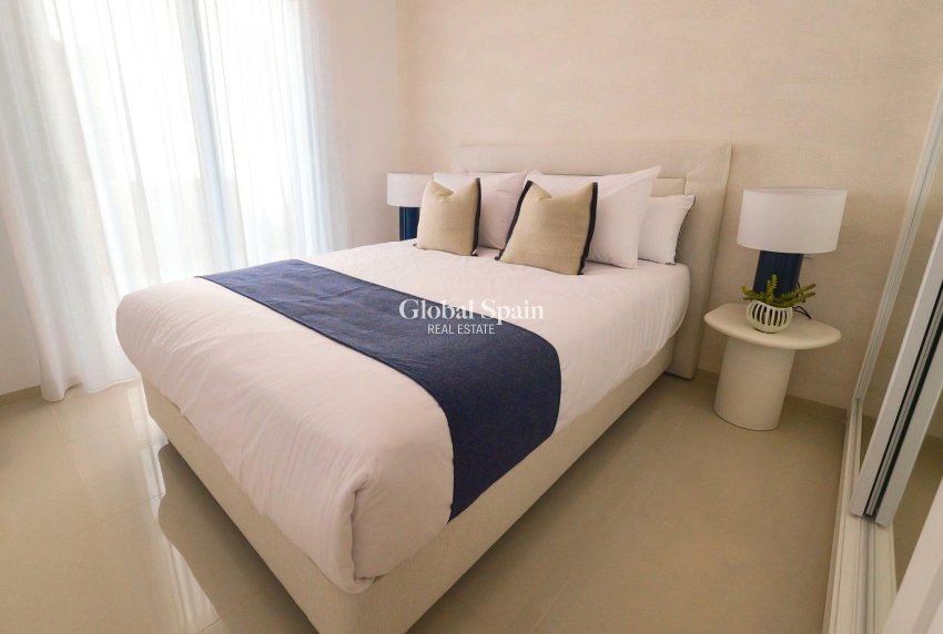 Nowo zbudowane - Bungalow na parterze -
ROJALES - Doña Pepa