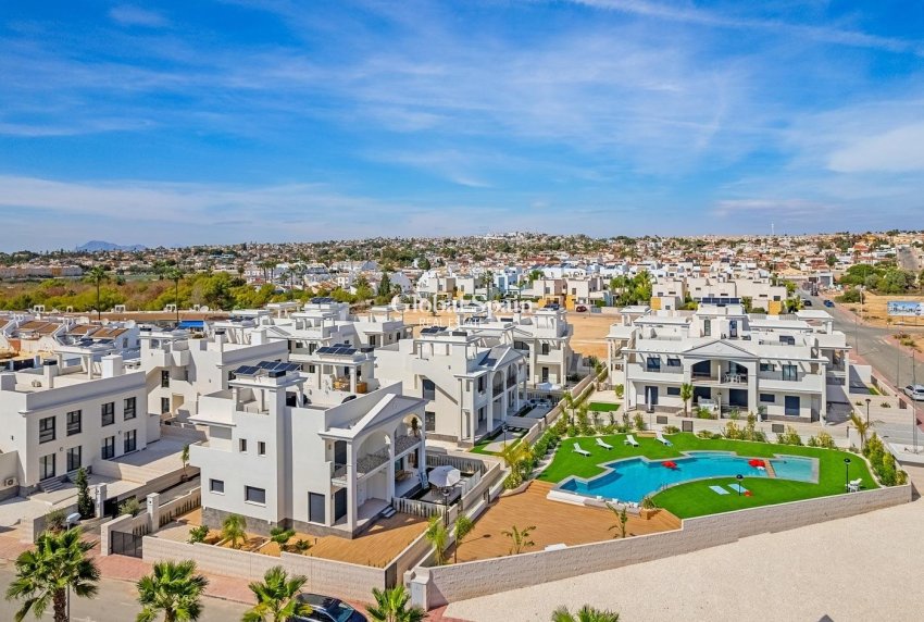 Nowo zbudowane - Bungalow na parterze -
ROJALES - Doña Pepa