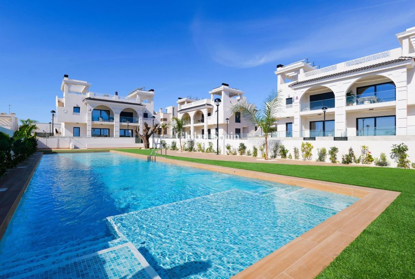 Nowo zbudowane - Bungalow na parterze -
ROJALES - Doña Pepa