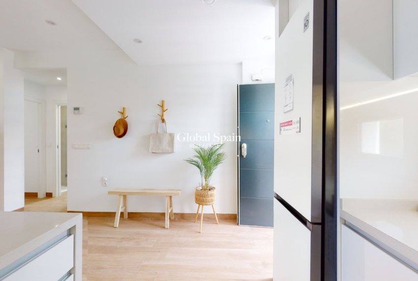 Nowo zbudowane - Daszek -
TORREVIEJA - LOS BALCONES - LOS ALTOS