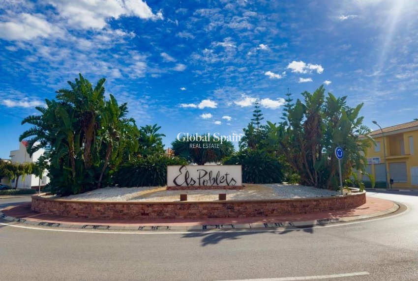 Nowo zbudowane - DOM -
ELCHE - 