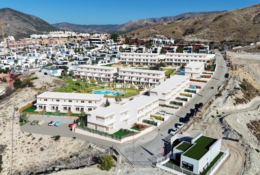 Nowo zbudowane - Dom -
FINESTRAT