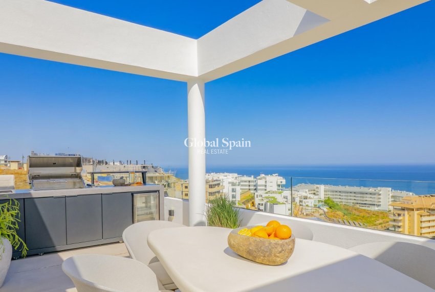 Nowo zbudowane - DOM -
FUENGIROLA - Higueron