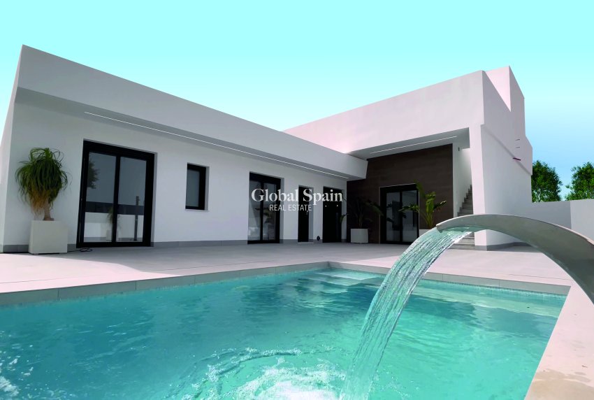 Nowo zbudowane - Dom -
TORRE PACHECO - 