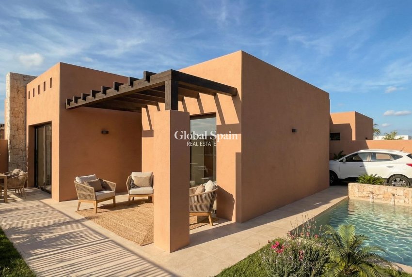 Nowo zbudowane - DOM -
TORRE PACHECO - 