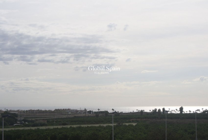 Nowo zbudowane - DOM -
TORREVIEJA - LOS BALCONES - LOS ALTOS