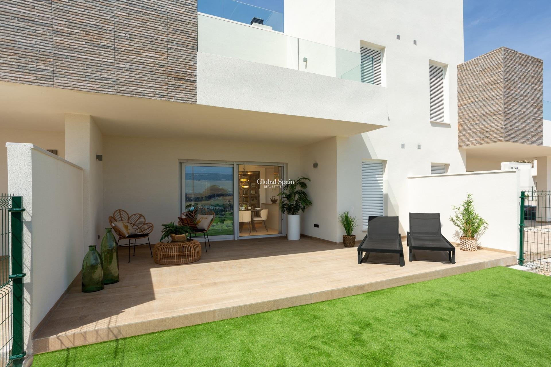 Nowo zbudowane - MIESZKANIE -
ALGORFA - LA FINCA GOLF / ALGORFA