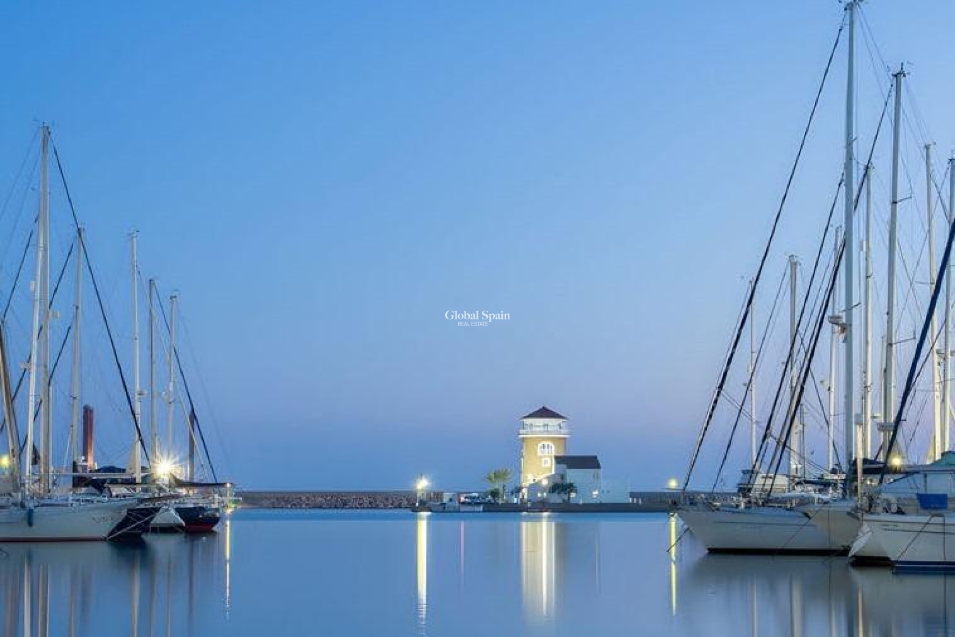 Nowo zbudowane - MIESZKANIE -
ALMERIMAR - Almerimar