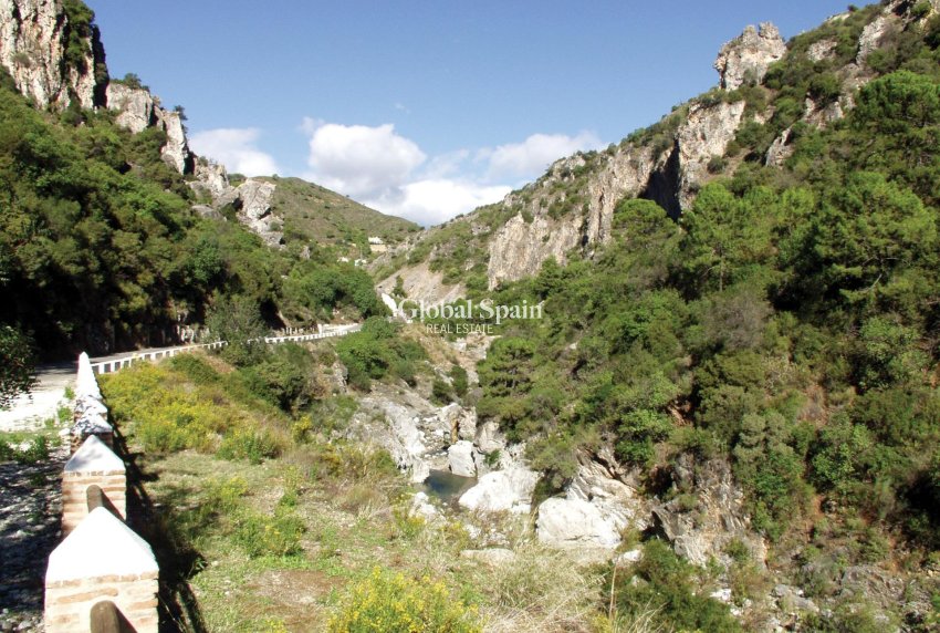 Nowo zbudowane - MIESZKANIE -
Benahavis - pueblo